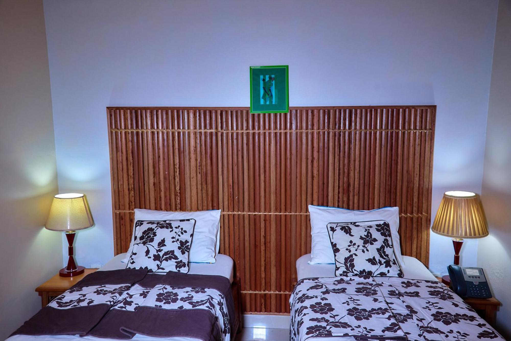 Congress Hotel Yaoundé エクステリア 写真