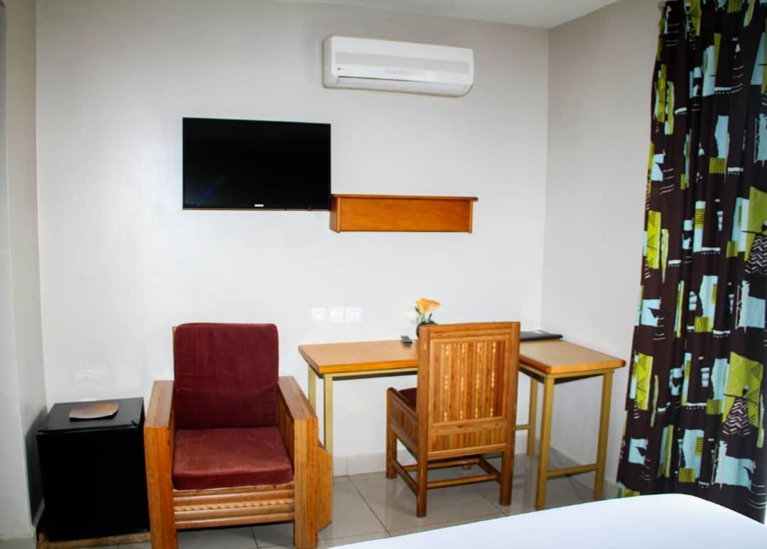 Congress Hotel Yaoundé エクステリア 写真